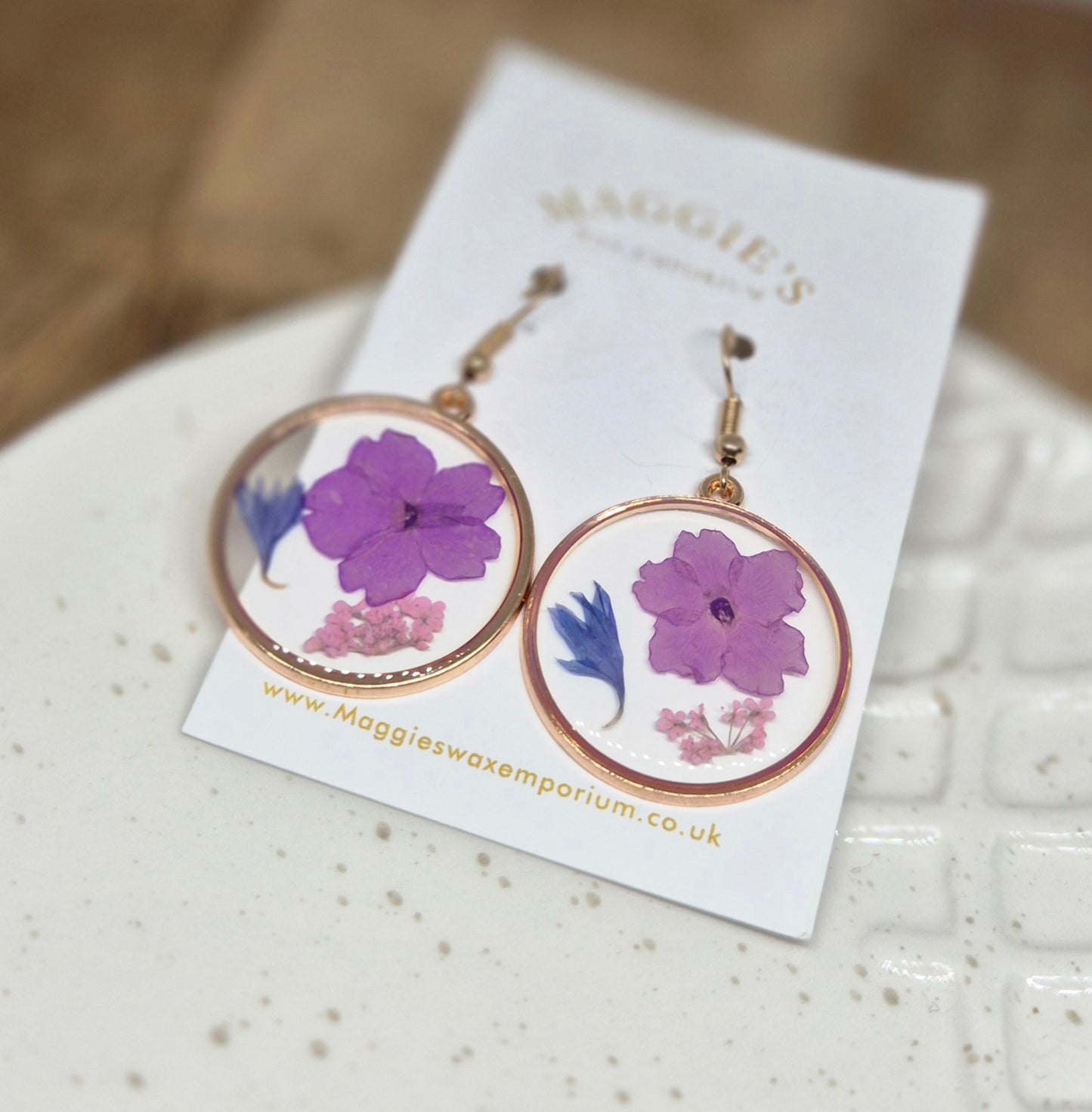 Pressed Flower Drop Earrings – Light Purple