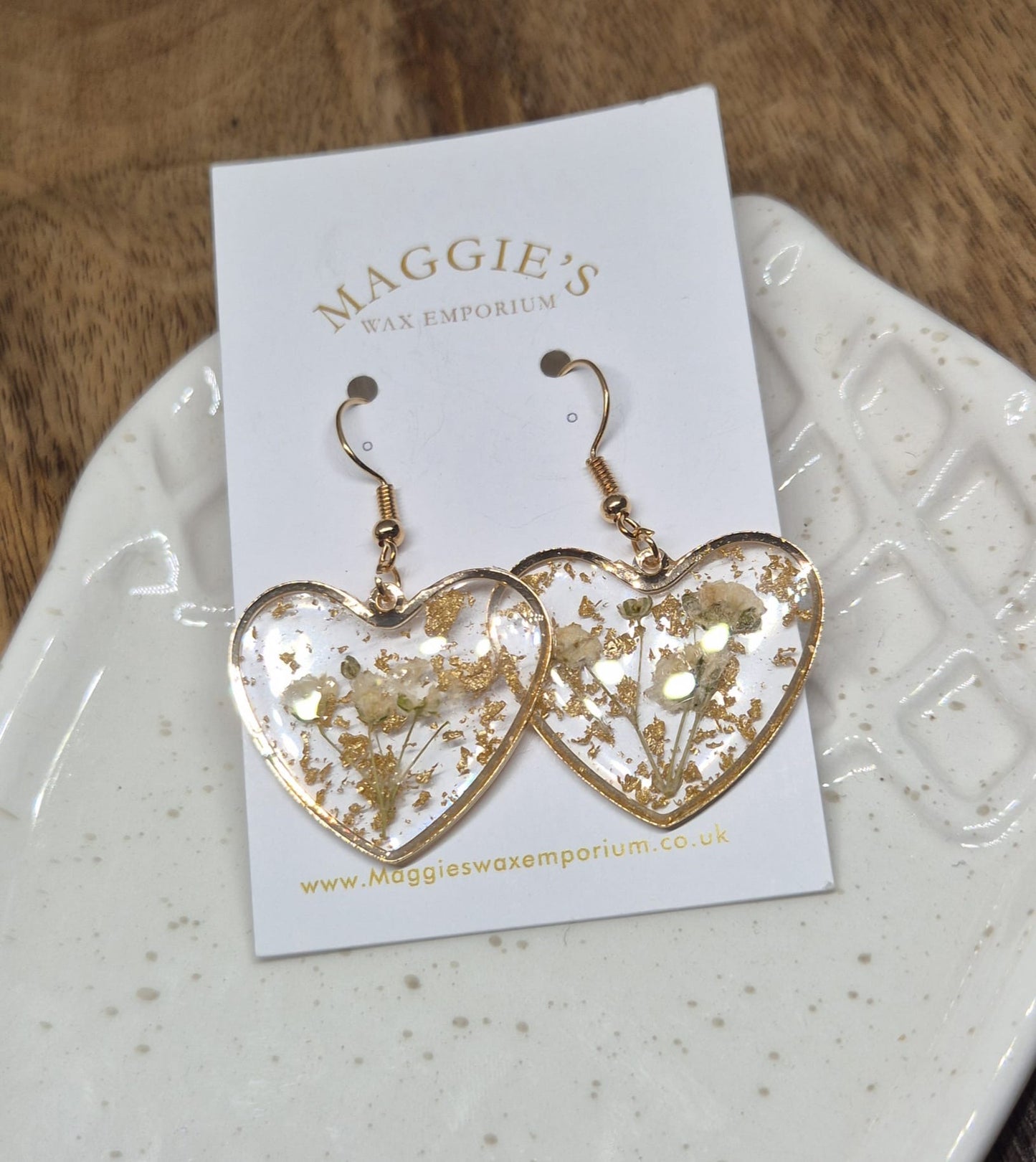 Pressed Flower Heart Drop Earrings – Gold
