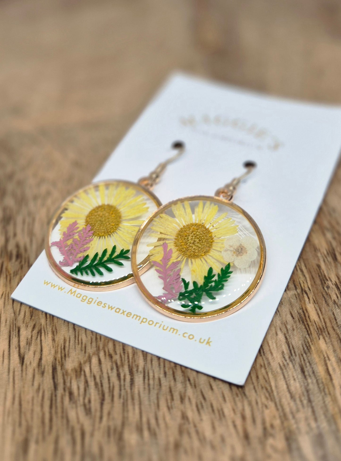 Pressed Flower Drop Earrings – Yellow