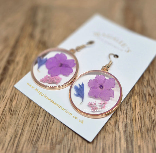 Pressed Flower Drop Earrings – Light Purple
